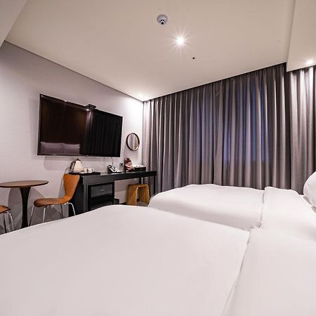 Sokcho Business Hotel Camel Εξωτερικό φωτογραφία